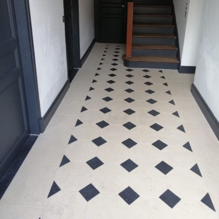 Dallage à cabochons en pierre du Nivernais