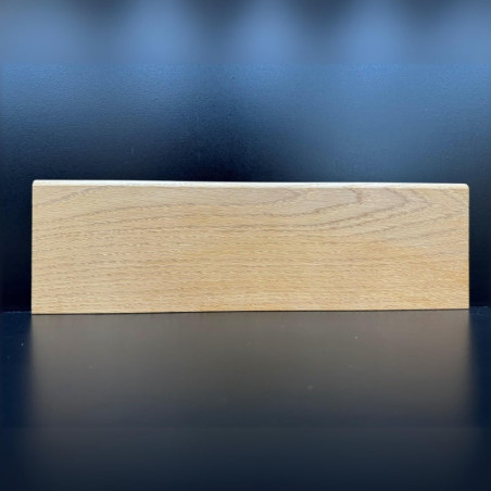 Plinthe massive en chêne quart de rond