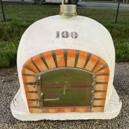 Four à pain extérieur