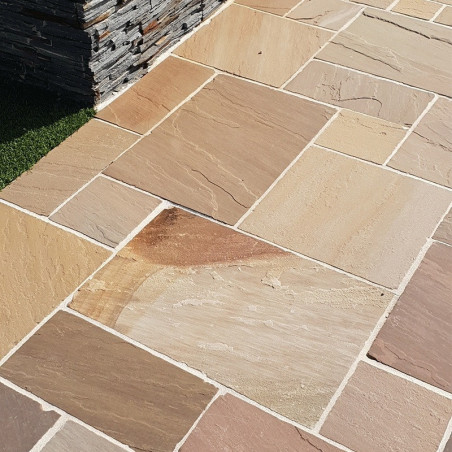 Dallage en grès couleurs panachées