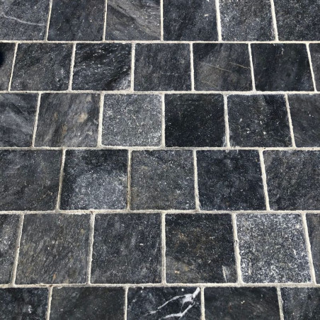 Pavé en pierre bleue