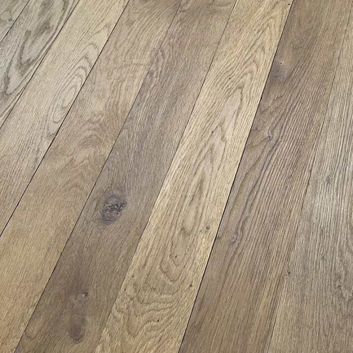 Parquet classique vieilli