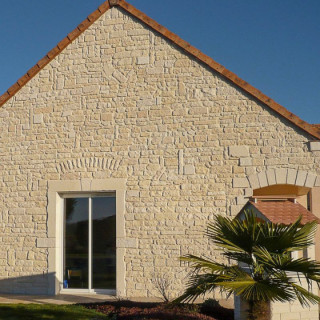 Pierre de parement La Rochelle façade extérieure