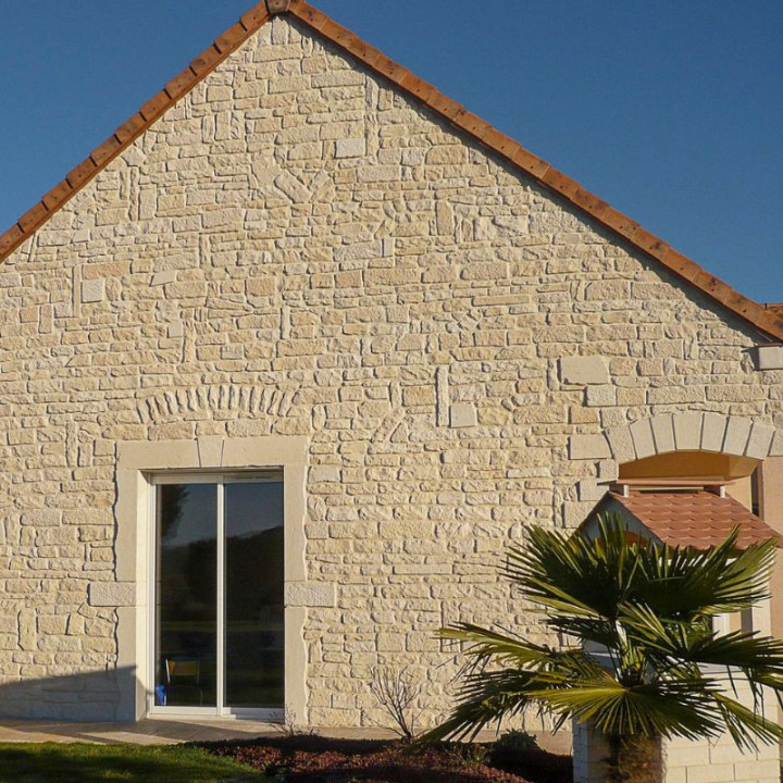 Pierre de parement La Rochelle façade extérieure