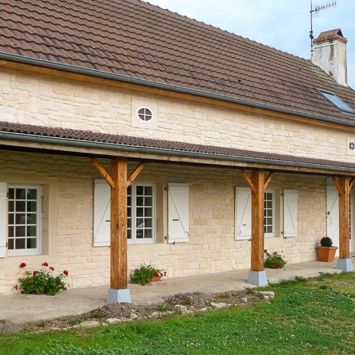 Pierre de parement La Rochelle façade extérieure