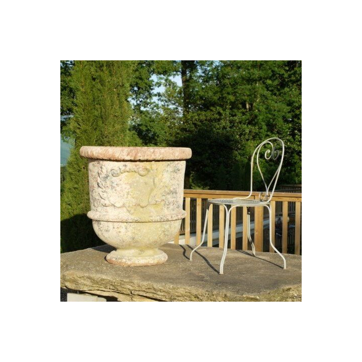 Vase provençal élégance patine antique