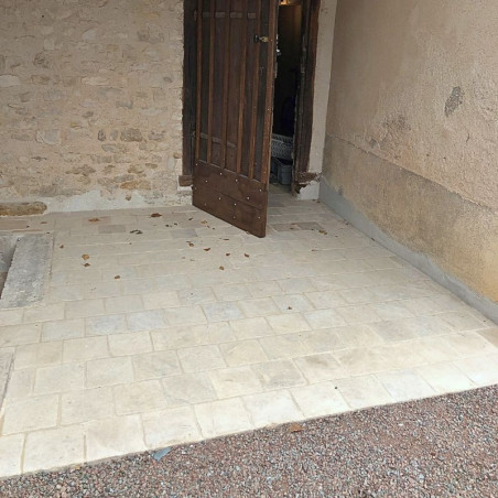 Dallage en pierre du Nivernais