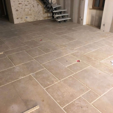 Dallage en pierre de l'Auxerrois