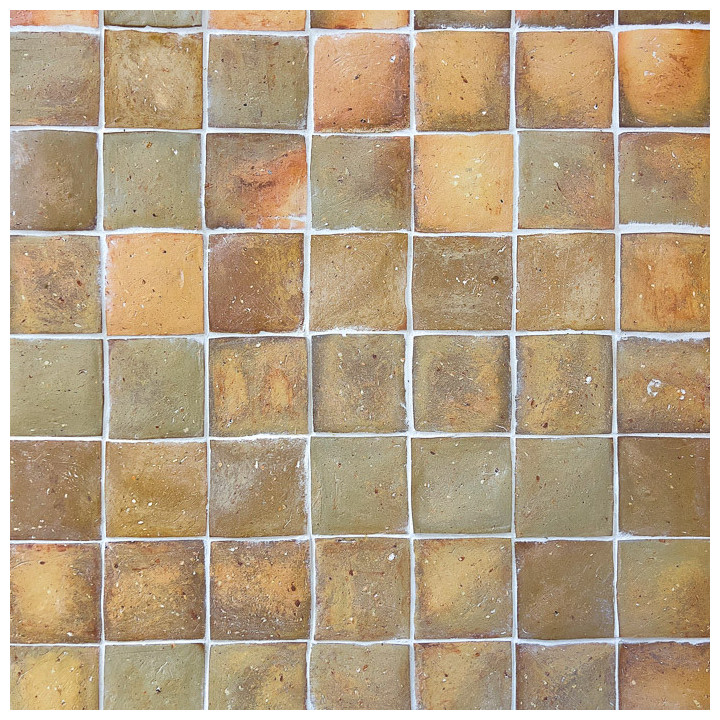 tomette carrée claire posée packshot