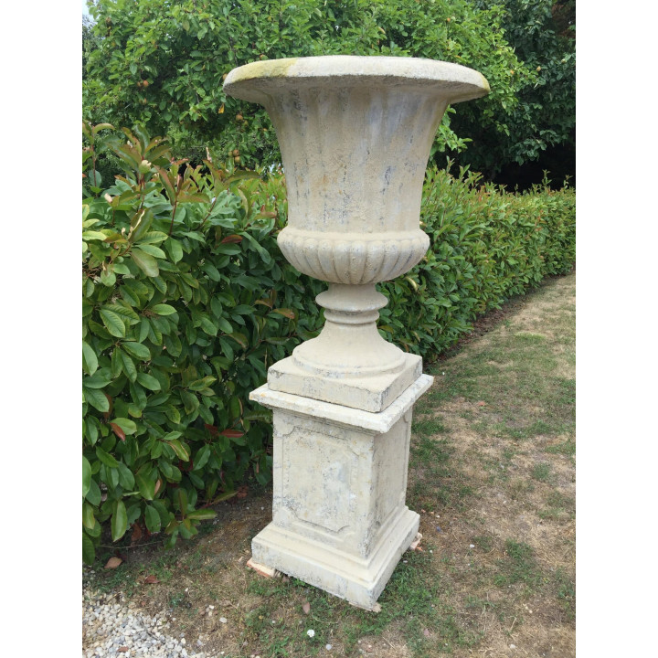 Socle rectangulaire classique en pierre reconstituée patinée Ligerio