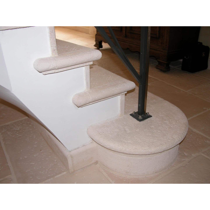 Contremarche d'escalier en 1/2 rond