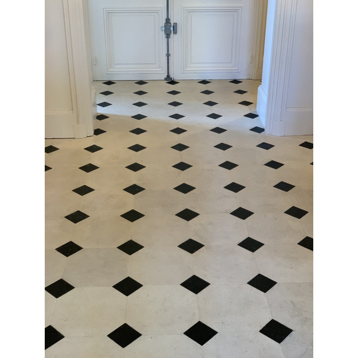 Dallage à cabochons en pierre du Nivernais - 1