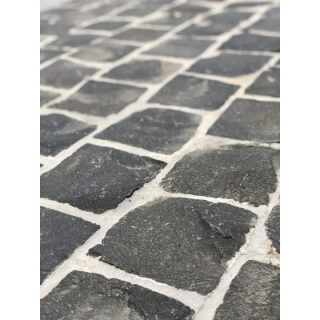 pavés conçus en basalte