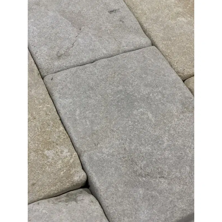 pavé clair épais 1