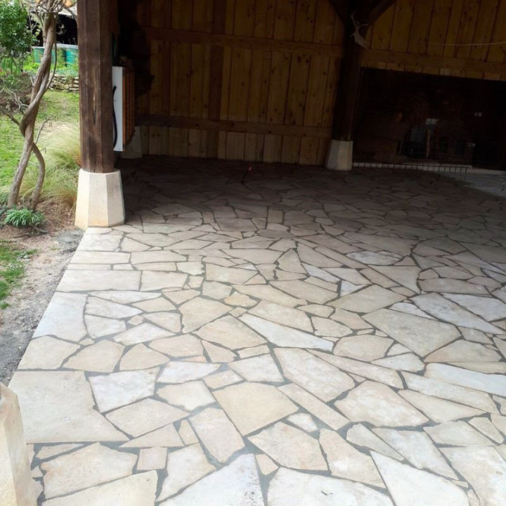 Dallage pierre du Nivernais - Opus incertum