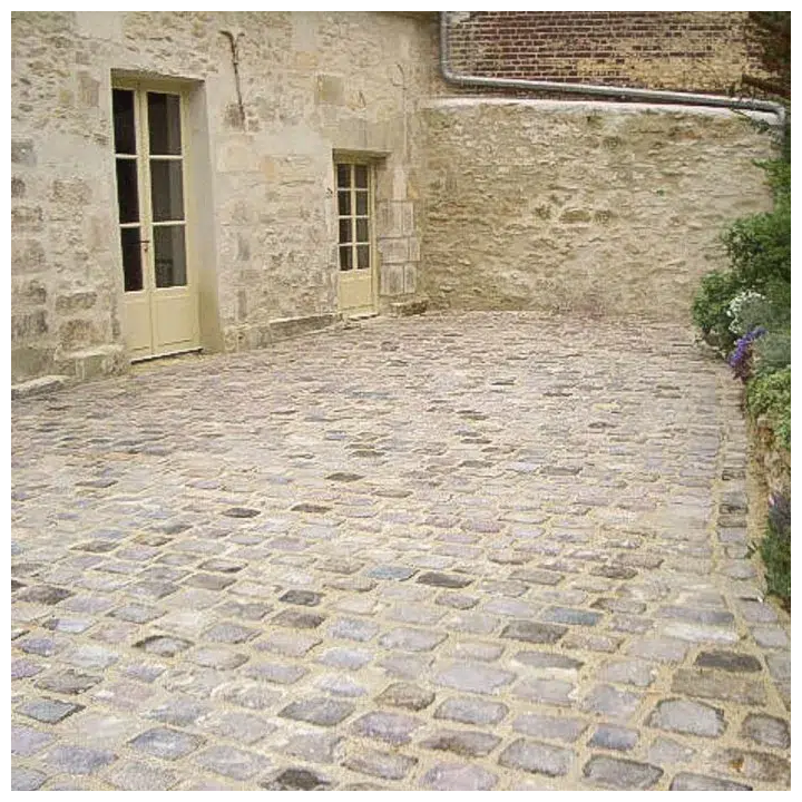 devanture de maison en pavé grès de récupération