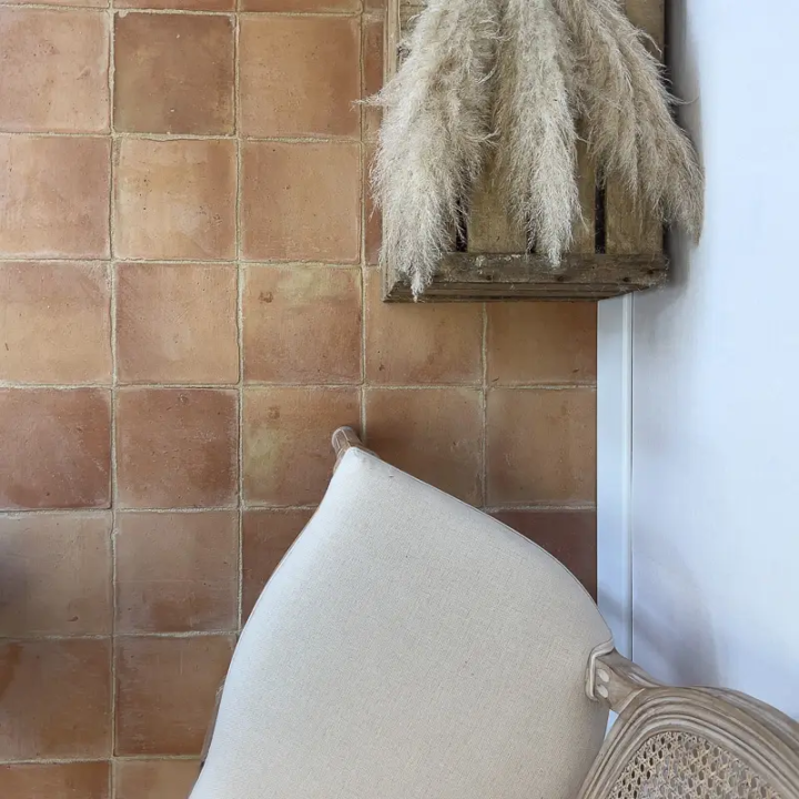 Tomette rose : élégance artisanale pour votre espace - Ligerio