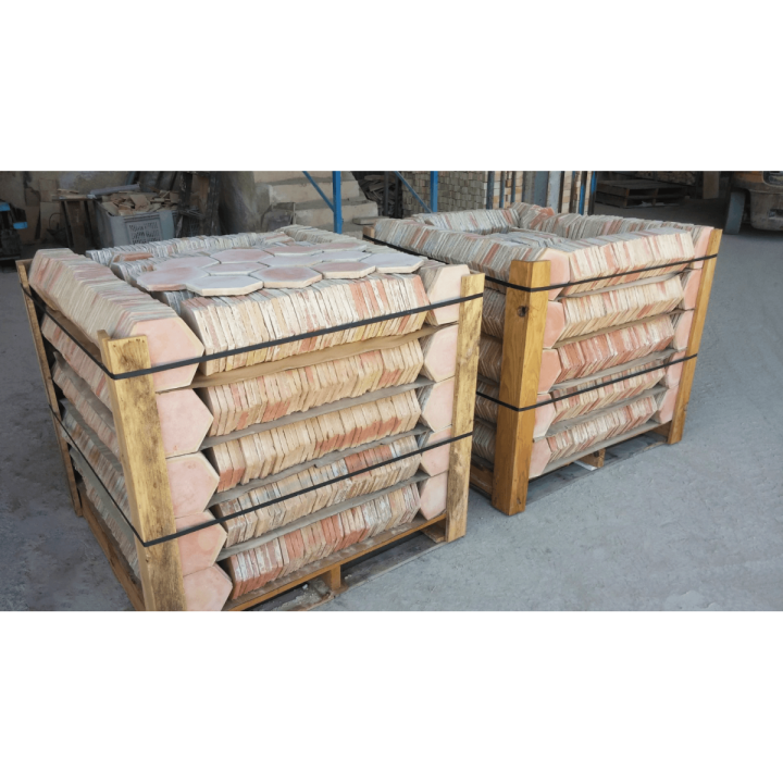 tomette hexagonale moulée main rosée 14