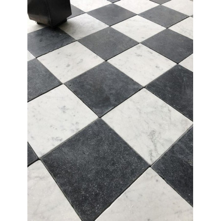 Dallage à damier classique