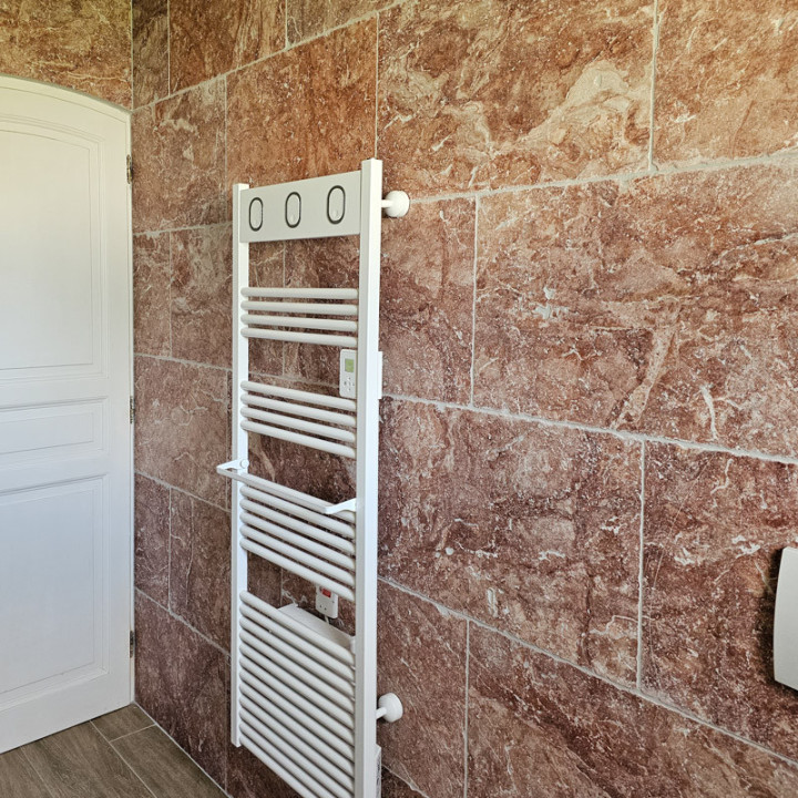 Carrelage en travertin rouge premier choix