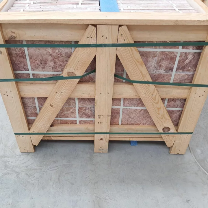 carrelage travertin rouge premier choix en palette bois