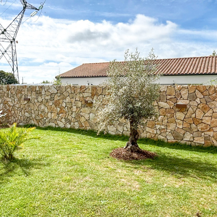 Pierre de parement naturelle brune pour un style rustique - Ligerio