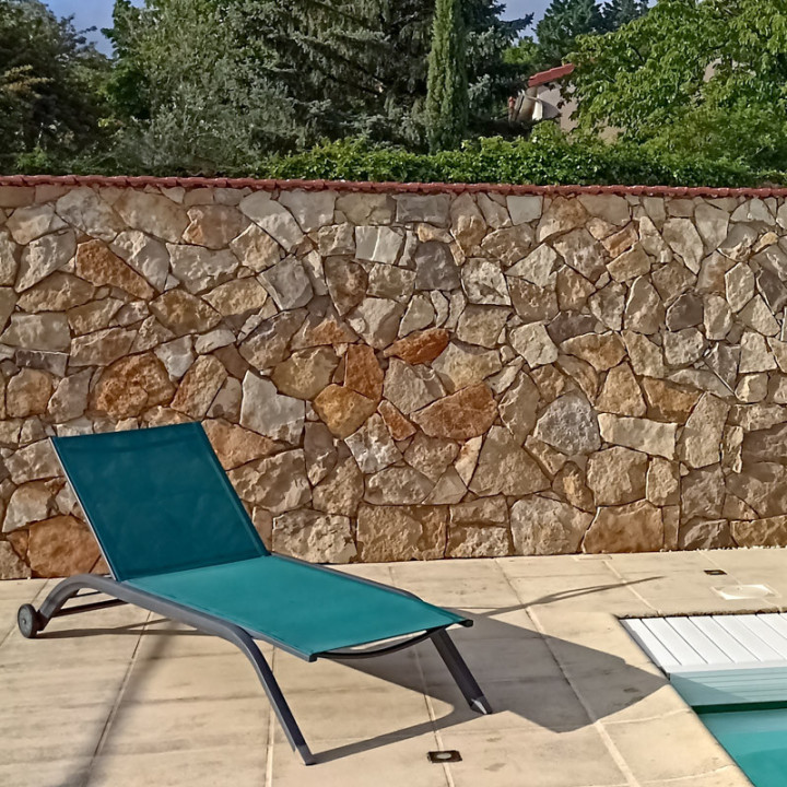 Pierre de parement naturelle brune pour un style rustique - Ligerio