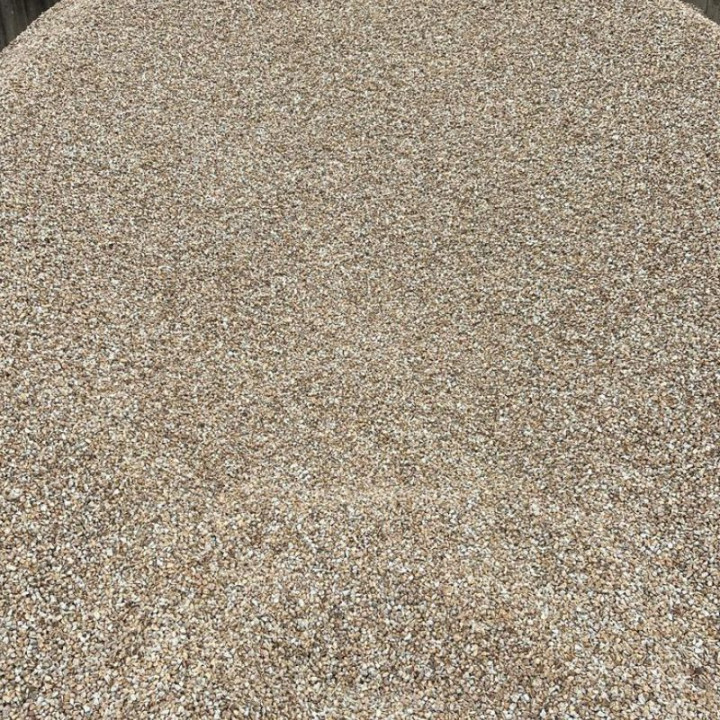 Gravier granit caramel