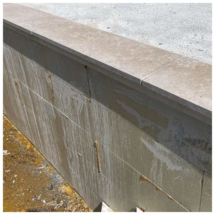 margelle templiers en cours de pose