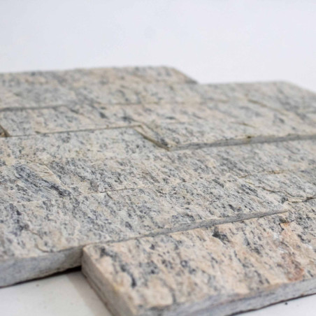 Pierre de parement rose du Brésil