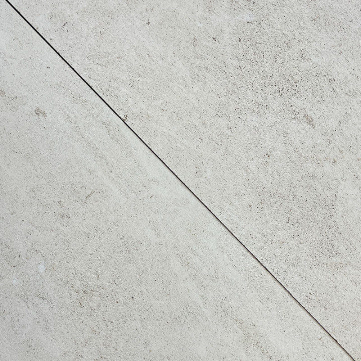 Pierre de CombeBrune Adoucie