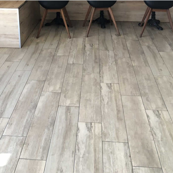 Carrelage extérieur effet parquet