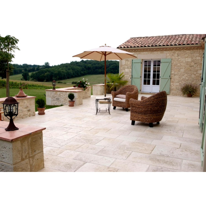 Un dallage Ferrière nuancé aspect ancien