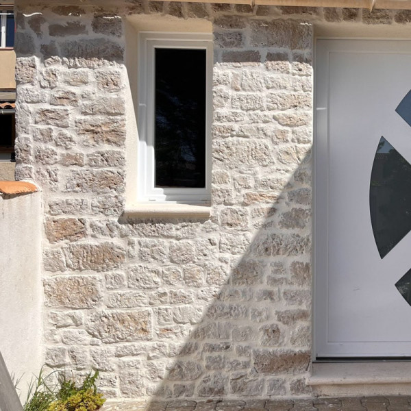 Accessoires pour parements