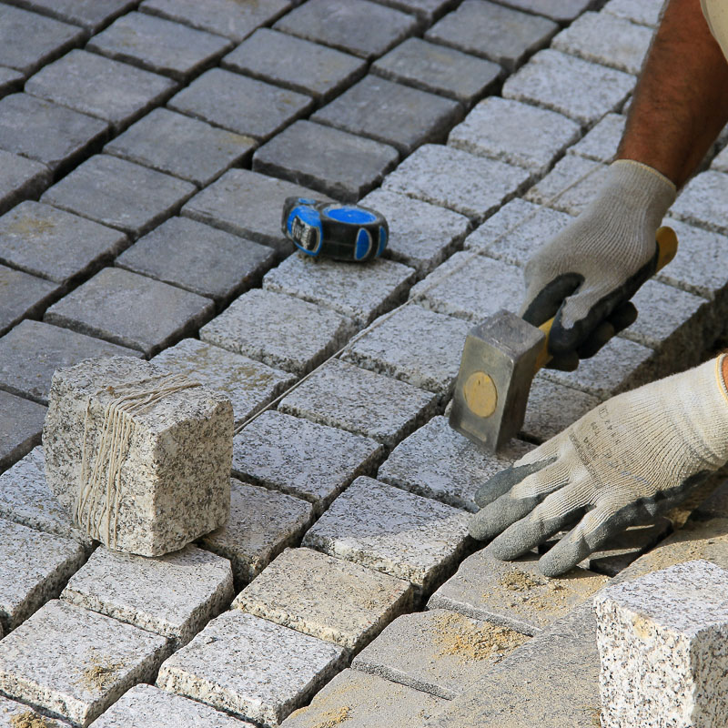 Préparation pour application joints de pavés en granit