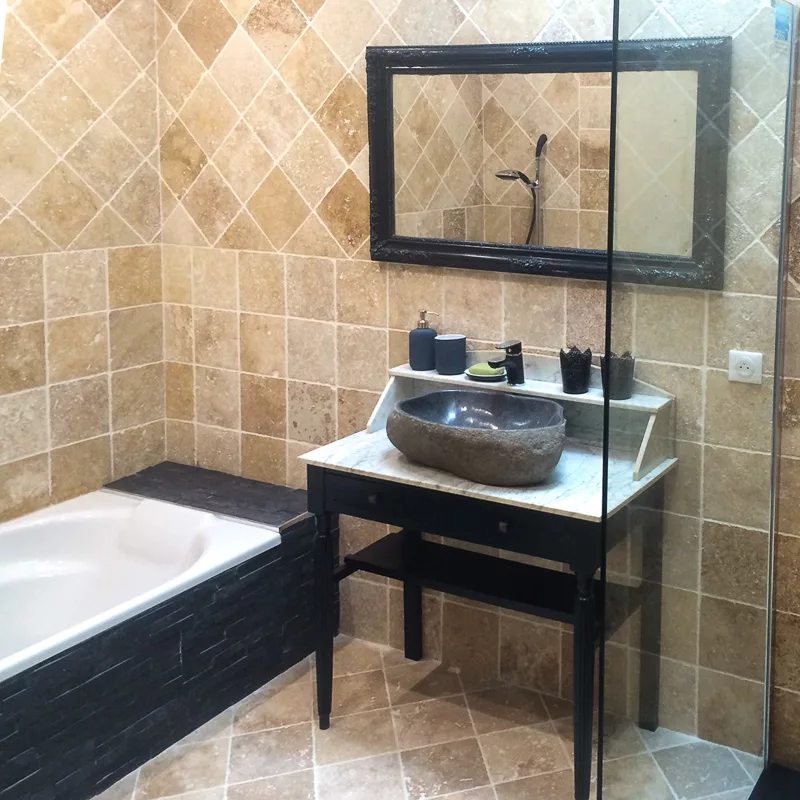 Pourquoi choisir du travertin pour sa salle de bain ?