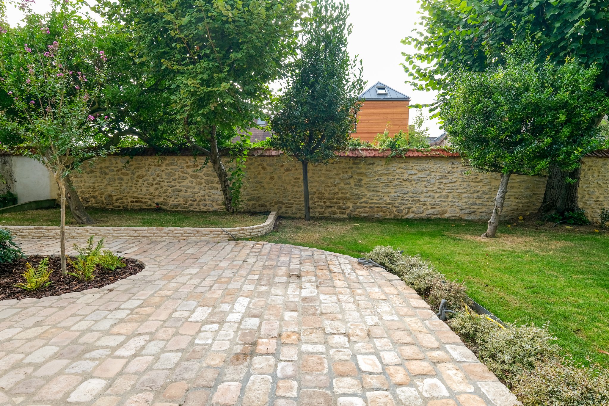 Aménagement d'un extérieur en Pavés Chantilly