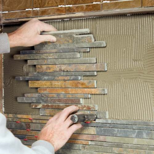 pose plaquette pierre parement dans cuisine