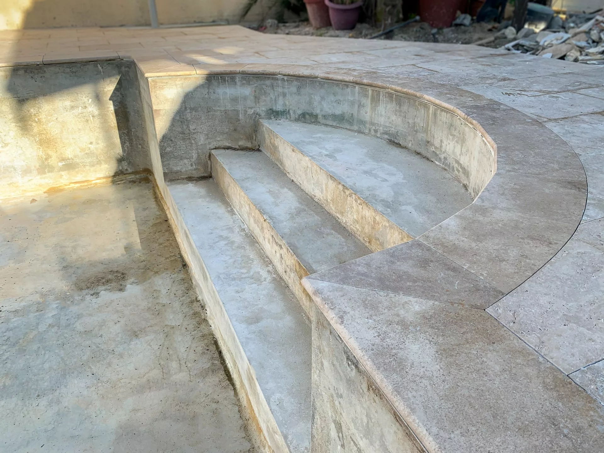 Réalisation et aménagement d'une piscine