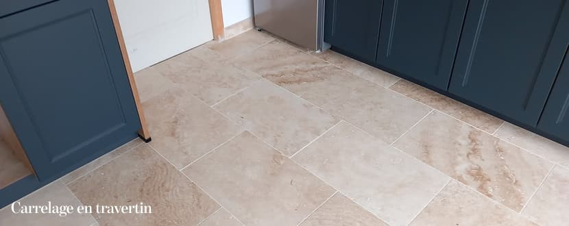 Carrelage en travertin